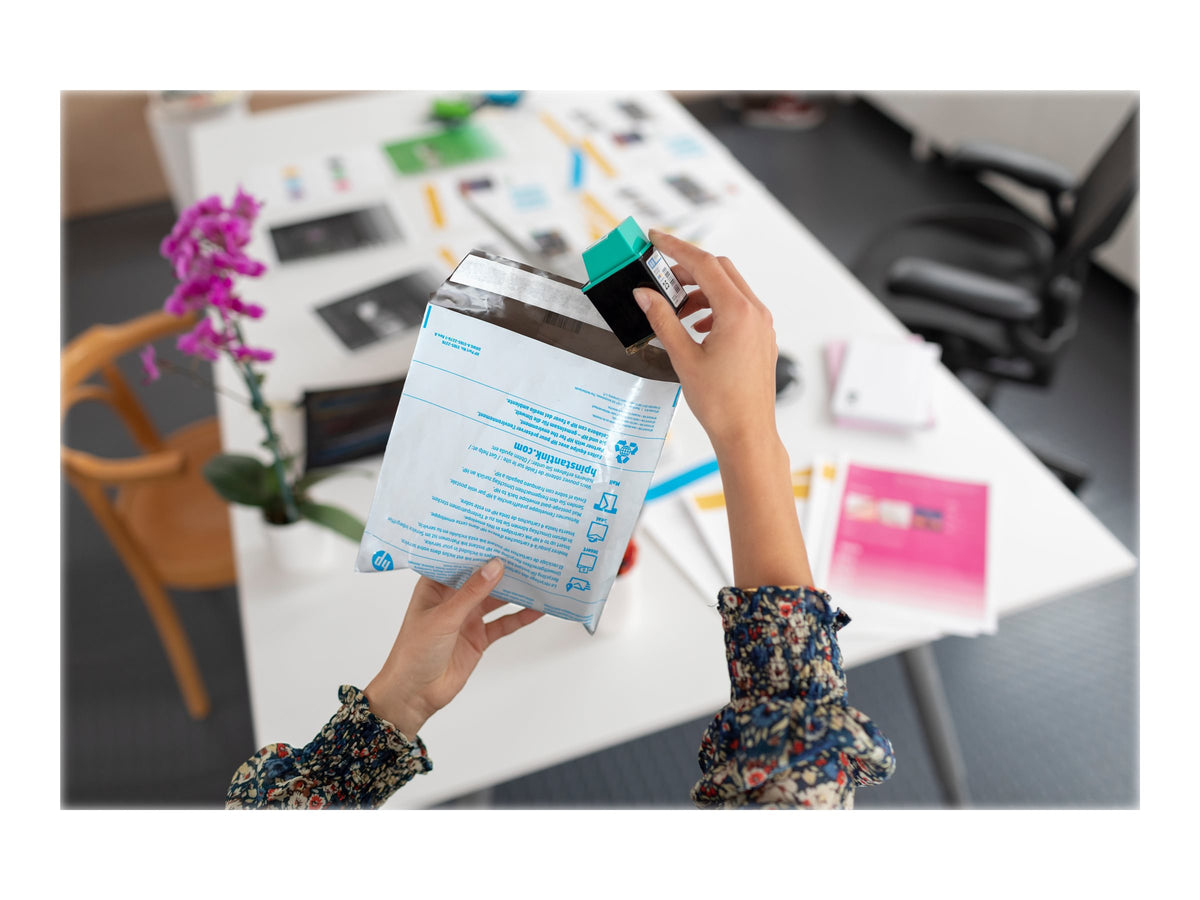 HP 950 - 24 ml - negro - original - cartucho de tinta - para Officejet Pro 251dw, 276dw, 8100, 8600, 8610, 8620, 8630-11