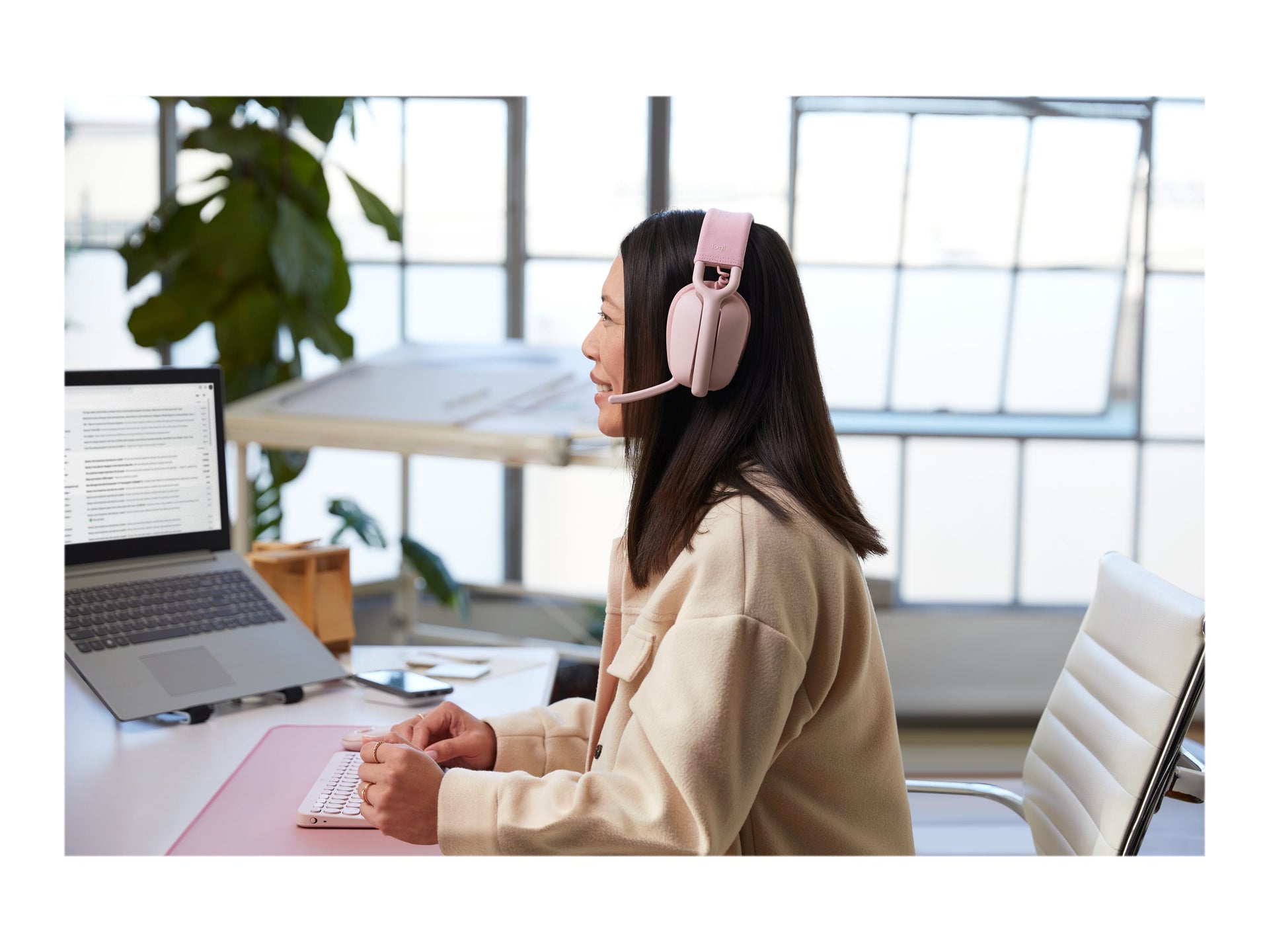 Logitech Zone Vibe 100 - Auricular - tamaño completo - Bluetooth - inalámbrico - rosa