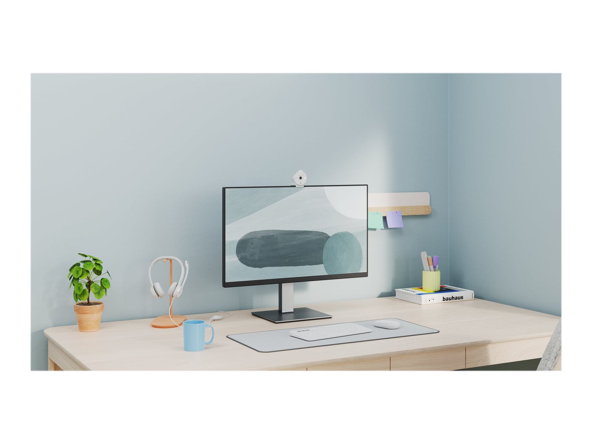 Logitech BRIO 300 - Webcam - color - 2 MP - 1920 x 1080 - 1080p, 720p - audio - USB-C-16