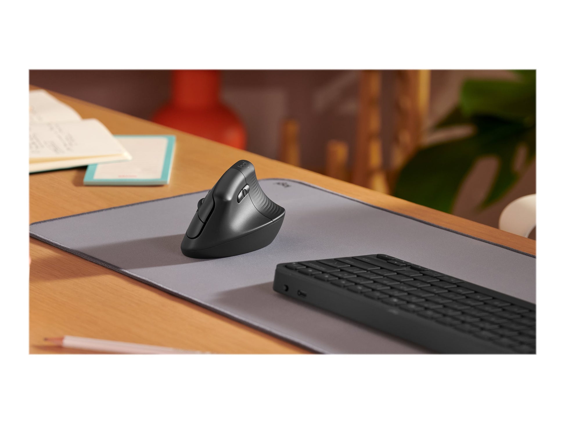 Logitech Lift Vertical Ergonomic Mouse - Ratón vertical - ergonómico - 6 botones - inalámbrico - 2.4 GHz, Bluetooth - receptor de USB Logitech Logi Bolt - grafito-16