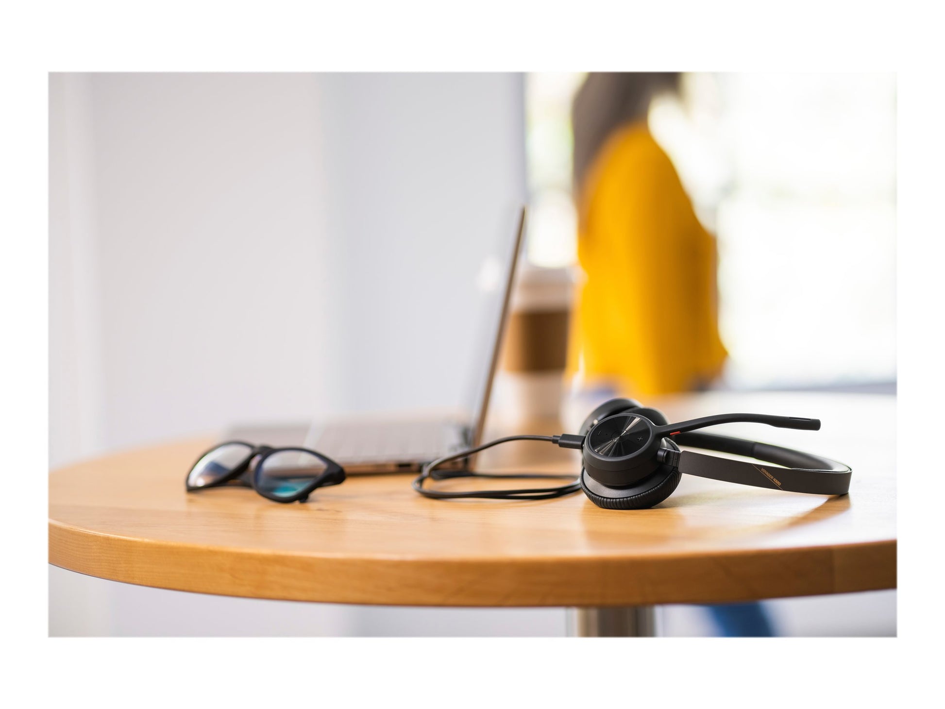 Poly Voyager 4320-M - Auricular - en oreja - Bluetooth - inalámbrico, cableado - USB-A a través de adaptador Bluetooth - negro - Certificado para Equipos de Microsoft, Certificado por Zoom-13