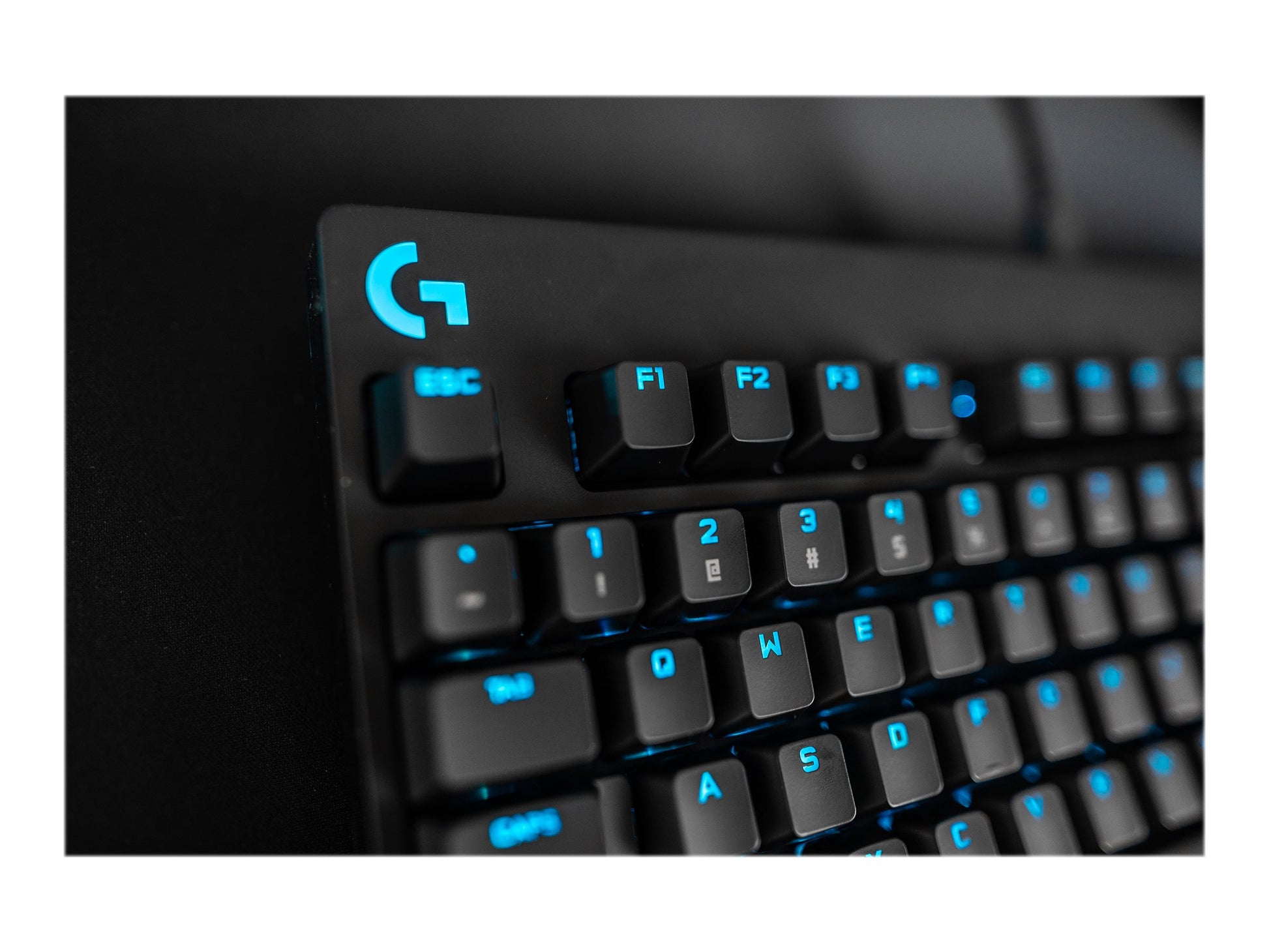 Logitech G Pro Mechanical Gaming Keyboard - Teclado - retroiluminación - USB - interruptor: GX Blue Clicky - negro-3