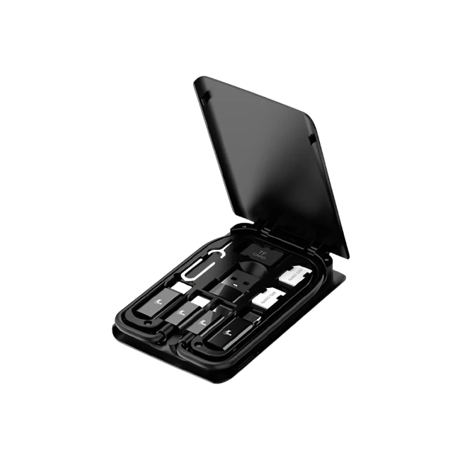 Estuche Xtech XTC-570 Portatil Multifuncional Con Cable Tipo C y Adaptadores Color Negro