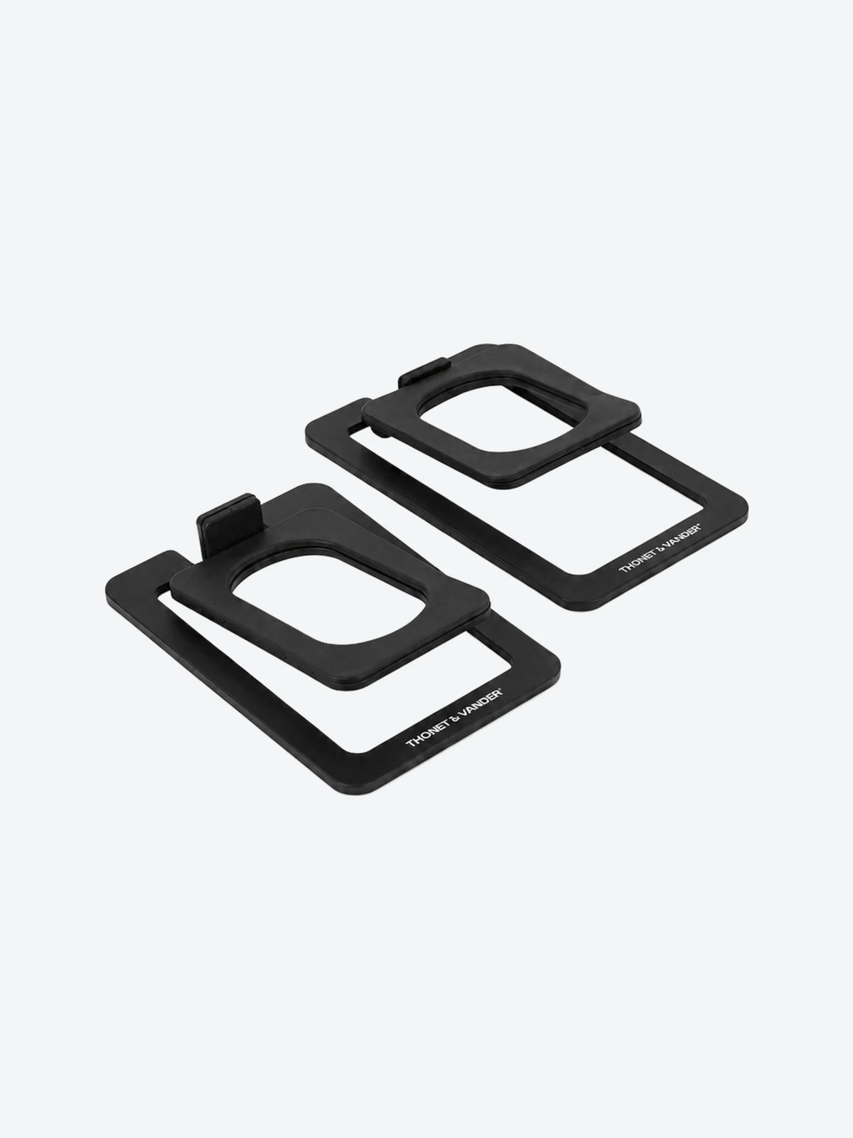 SOPORTE PARA PARLANTE THONET & VANDER ZIEL 150 X 165 MM CAPACIDAD DE 2.8KG ANTIDESLIZANTE Y ANTIVIBRACION HK096-03678-1