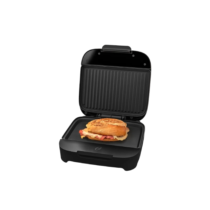Sandwichera Oster Compacta Platos Hondos CKSTSM400-013 Color Negro-8