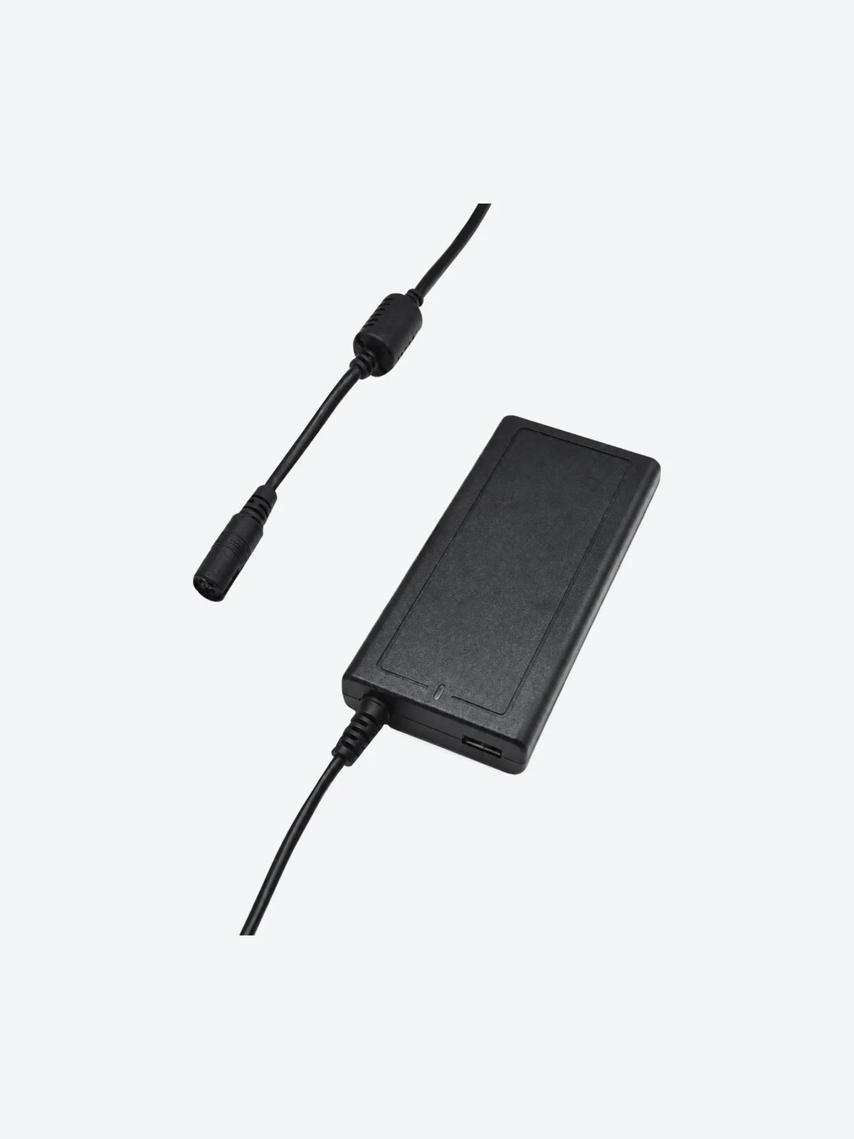 ADAPTADOR UNIVERSAL PARA LAPTOP NOVA PA091EDN001C CON 12 CONECTORES INTERCAMBIABLES 90W 50/60HZ 1.8A AUTO SENSING-1